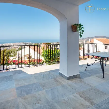 Charming Area Of San Juan De Capistrano * Nerja